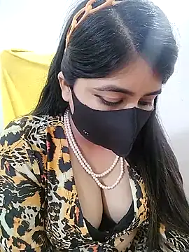 Snapshot of SHUBHI880 chatting on 03/10/25, 10:55 SHUBHI880 online show from 03/10/25, 10:55
