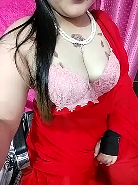 Snapshot of SHUBHI880 chatting on 09/20/25, 07:48 SHUBHI880 online show from 09/20/25, 07:48