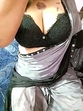 Snapshot of SHUBHI880 chatting on 03/19/26, 05:06 SHUBHI880 online show from 03/19/26, 05:06