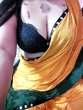 Snapshot of SHUBHI880 chatting on 03/22/26, 05:27 SHUBHI880 online show from 03/22/26, 05:27