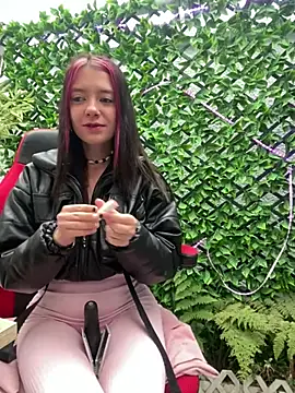 Isabella 21x online show from 01/10/25, 12:26