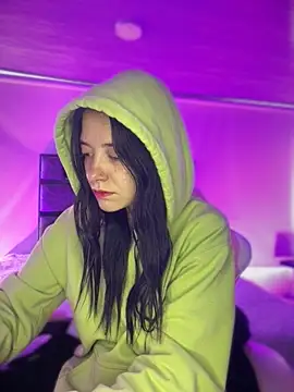 Snapshot of Isabella_21x chatting on 03/03/26, 01:06 Isabella 21x online show from 03/03/26, 01:06