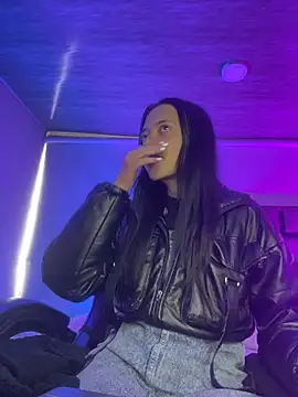 Isabella 21x online show from 04/14/26, 01:06