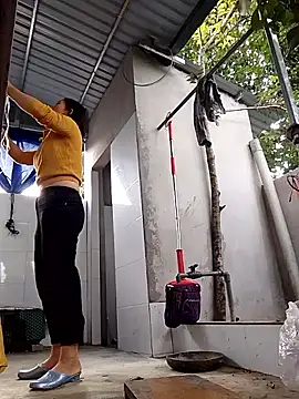 Aninyin22 online show from 12/23/25, 02:42