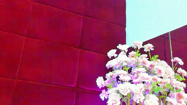 Alexxa online show from 10/28/25, 06:43