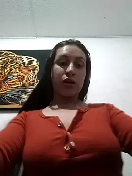 Snapshot of dulccemaria24 chatting on 04/30/26, 01:34 dulccemaria24 online show from 04/30/26, 01:34