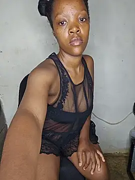 Snapshot of curvysexybody chatting on 06/11/26, 11:25 curvysexybody online show from 06/11/26, 11:25