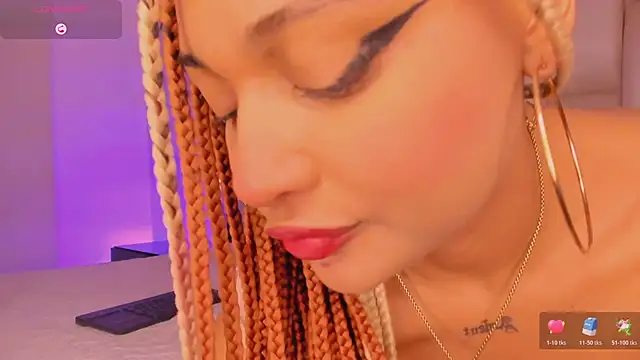  CurlyGirl  online show from 11/27/25, 07:49