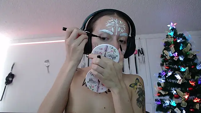 Eloise-brown online show from 12/08/24, 09:19