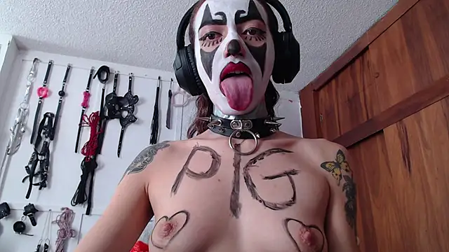 Eloise-brown online show from 12/24/24, 07:33