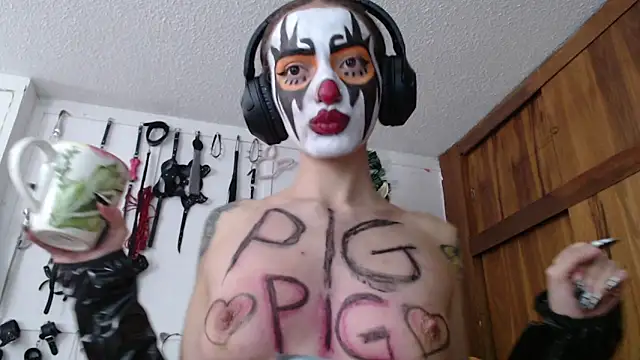 Eloise-brown online show from 12/25/24, 07:45