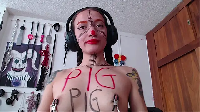 Eloise-brown online show from 01/22/25, 08:38