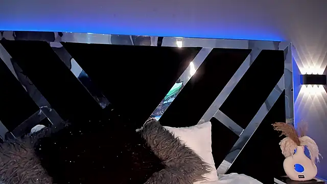 Snapshot of MadelineJones chatting on 03/22/25, 11:53 MadelineJones online show from 03/22/25, 11:53