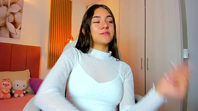 mia nevaeh online show from 12/28/24, 08:15