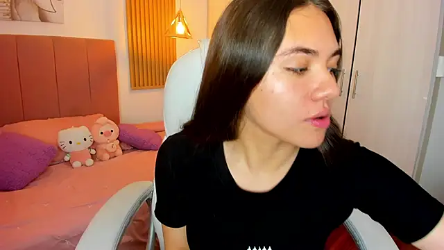 mia nevaeh online show from 01/07/25, 11:24