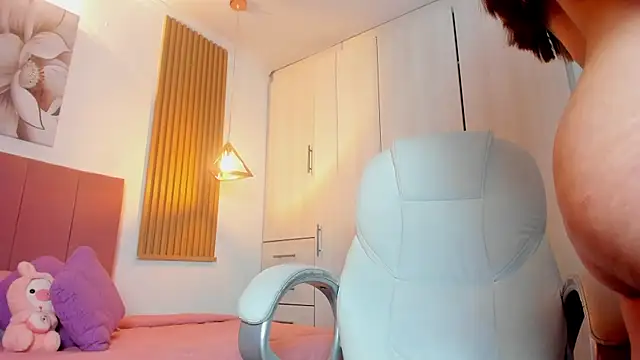 mia nevaeh online show from 01/26/25, 02:14