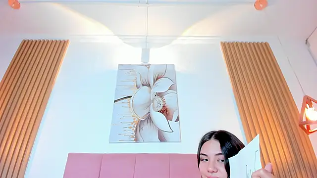 mia nevaeh online show from 02/05/25, 12:10