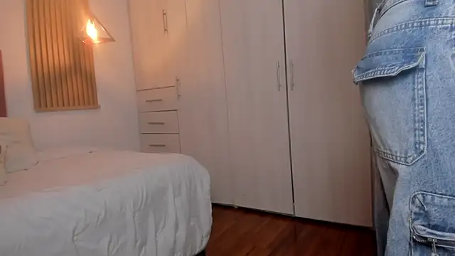 mia nevaeh online show from 02/09/25, 10:00