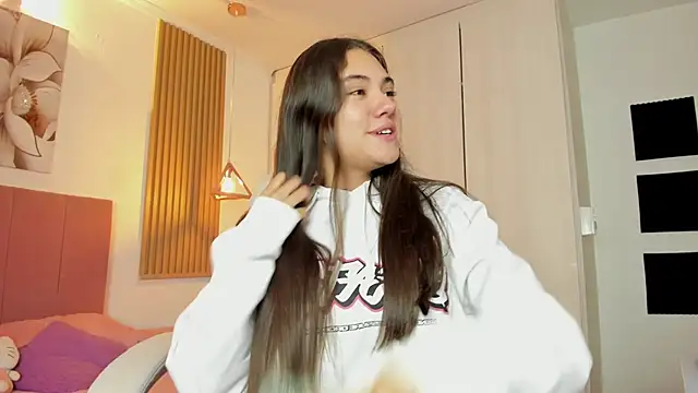 mia nevaeh online show from 02/27/25, 09:04