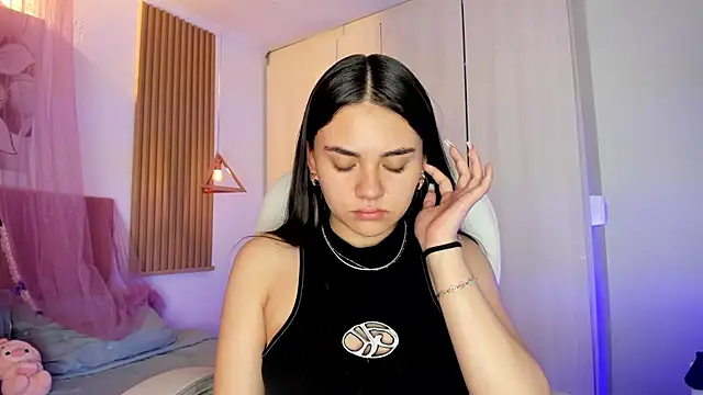 Snapshot of mia_nevaeh chatting on 03/02/26, 08:37 mia nevaeh online show from 03/02/26, 08:37