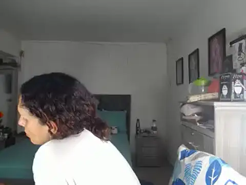 Snapshot of Corina_hot chatting on 12/06/24, 01:29 Corina hot online show from 12/06/24, 01:29