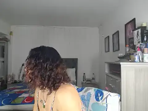 Snapshot of Corina_hot chatting on 12/26/24, 03:27 Corina hot online show from 12/26/24, 03:27