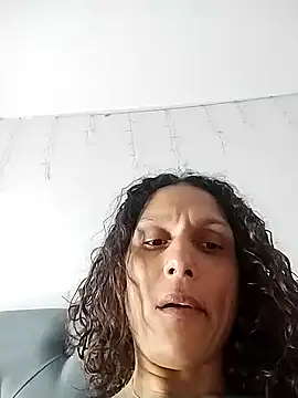 Snapshot of Corina_hot chatting on 01/14/25, 10:44 Corina hot online show from 01/14/25, 10:44