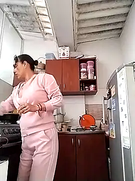 Snapshot of Corina_hot chatting on 01/22/25, 07:56 Corina hot online show from 01/22/25, 07:56