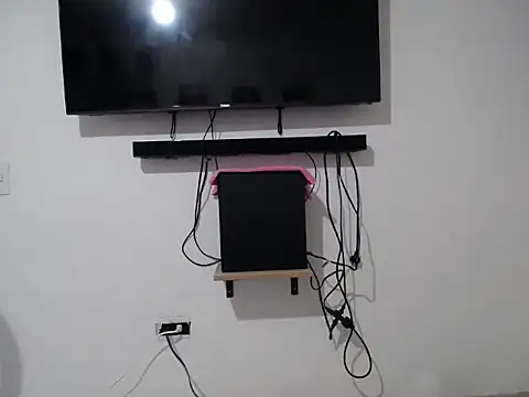 Corina hot online show from 09/15/25, 10:32