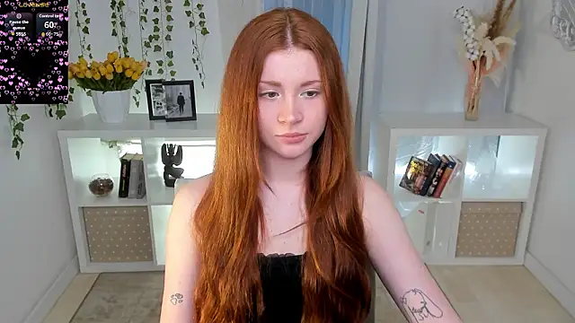 Snapshot of Freckle_Diyana chatting on 03/17/26, 03:48 Freckle Diyana online show from 03/17/26, 03:48