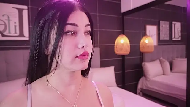 Bella TS  online show from 04/04/26, 10:51