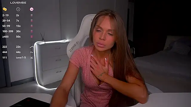 Evelinka online show from 11/25/25, 02:17