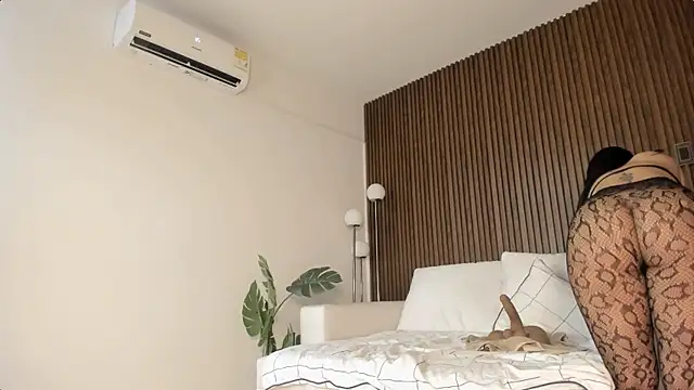 molly cams8 online show from 06/21/26, 05:04