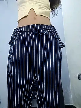 Noorkhatoon online show from 11/17/25, 02:50