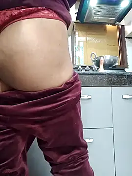 Snapshot of Manpreet_kaur21 chatting on 12/03/24, 08:05 Manpreet kaur21 online show from 12/03/24, 08:05