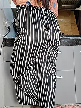 Snapshot of Manpreet_kaur21 chatting on 02/22/25, 01:13 Manpreet kaur21 online show from 02/22/25, 01:13