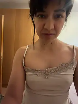 BitchyBratxxx online show from 05/06/26, 10:09