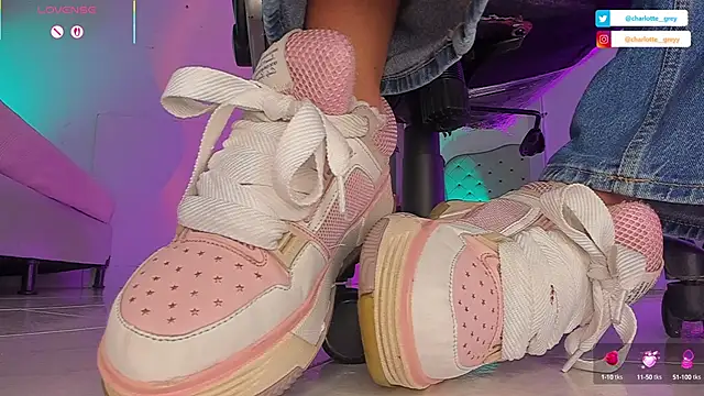 charlotte  grey online show from 10/07/25, 07:11