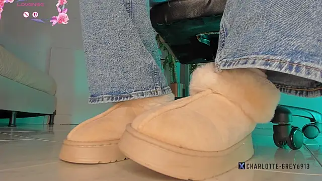 charlotte  grey online show from 11/27/25, 09:06