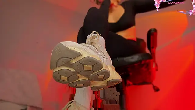 charlotte  grey online show from 03/27/26, 08:19