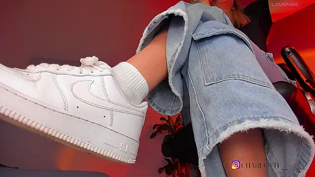 charlotte  grey online show from 04/18/26, 07:58