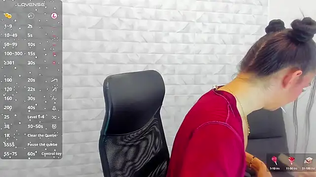 Snapshot of Mia_thompson_19 chatting on 01/07/25, 07:17 Mia thompson 19 online show from 01/07/25, 07:17