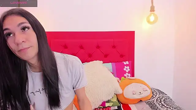 Snapshot of Mia_thompson_19 chatting on 02/22/25, 08:09 Mia thompson 19 online show from 02/22/25, 08:09