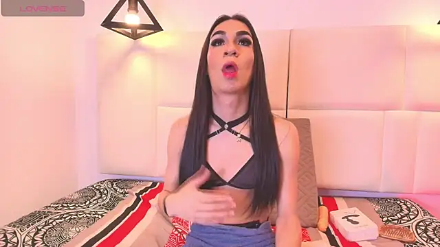 Snapshot of Mia_thompson_19 chatting on 03/18/25, 08:37 Mia thompson 19 online show from 03/18/25, 08:37