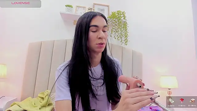 Snapshot of Mia_thompson_19 chatting on 09/10/25, 08:09 Mia thompson 19 online show from 09/10/25, 08:09