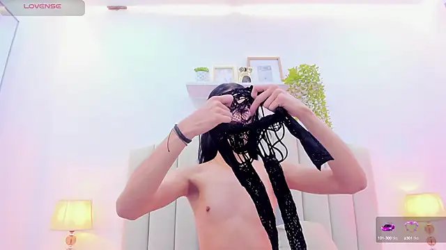 Snapshot of Mia_thompson_19 chatting on 09/25/25, 08:01 Mia thompson 19 online show from 09/25/25, 08:01