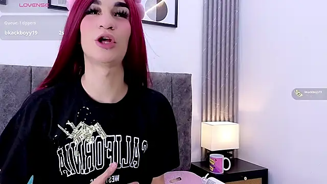 Mia thompson 19 online show from 04/20/26, 08:21