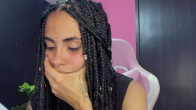 Juanadearco5 online show from 12/07/24, 12:30