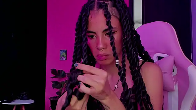 Juanadearco5 online show from 12/29/24, 05:54