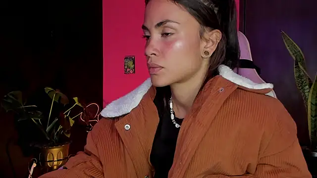 Juanadearco5 online show from 03/14/25, 09:21